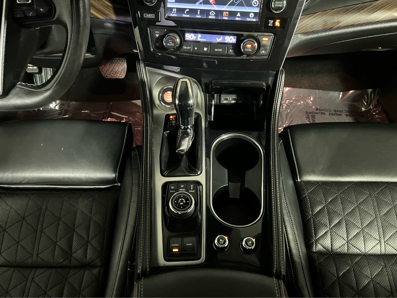 Used 2018 Nissan Maxima Platinum image 12