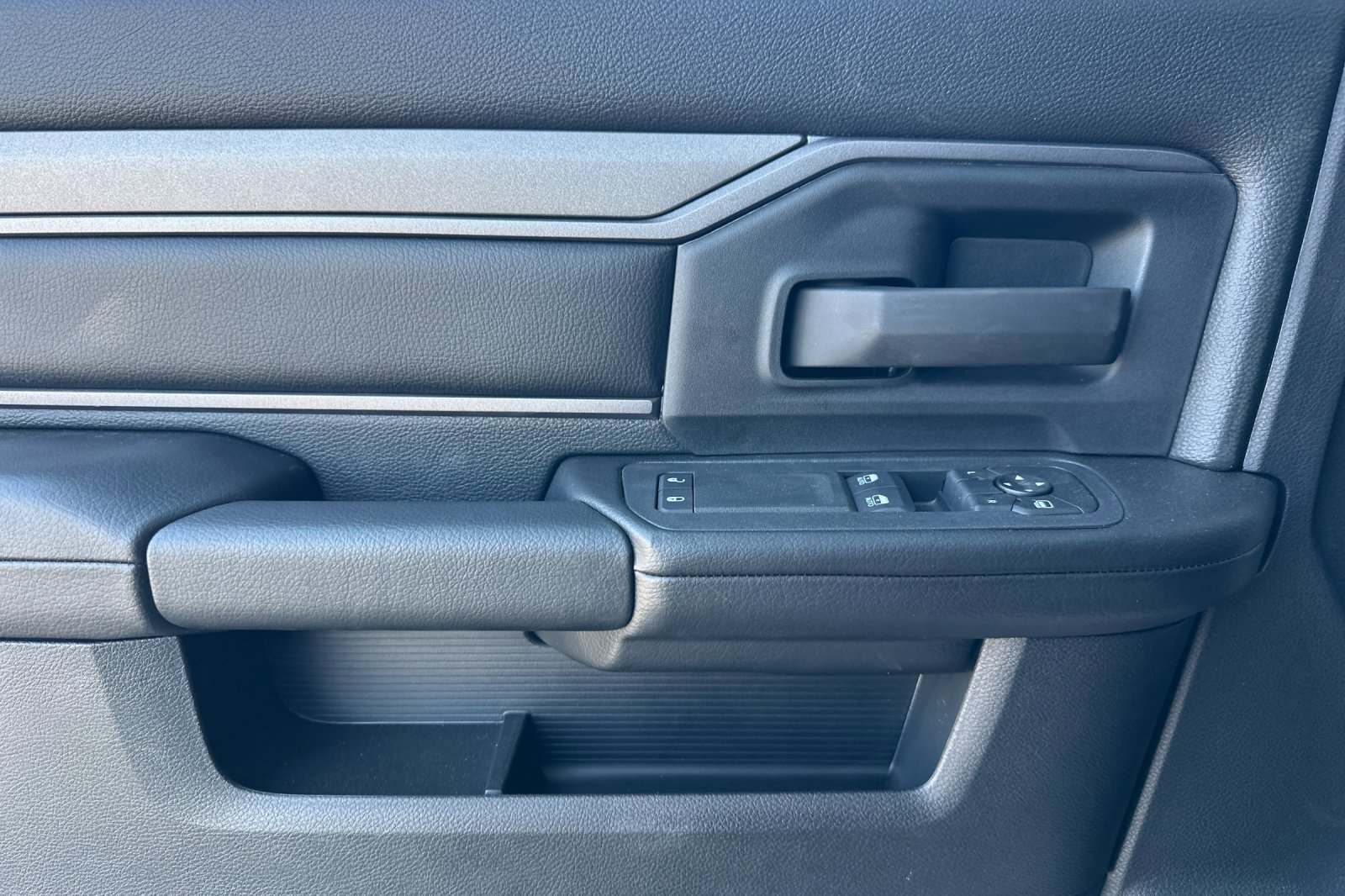 New 2025 RAM 5500 Tradesman image 10