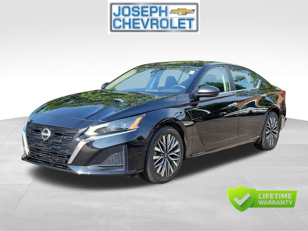 Used 2024 Nissan Altima 2.5 SV FWD video 2