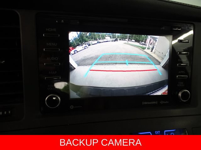 Used 2020 Toyota Sienna XLE Premium AWD/4WD image 13
