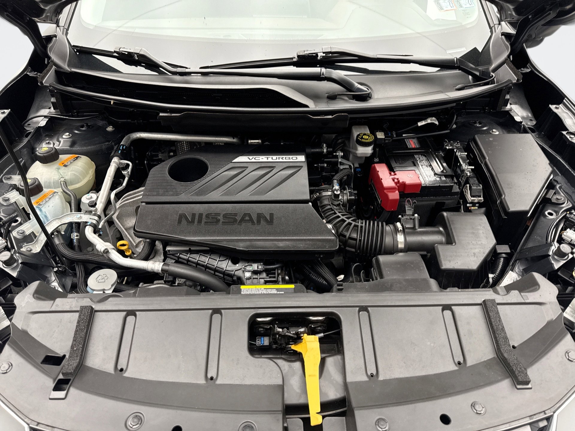 Used 2023 Nissan Rogue S AWD/4WD image 26
