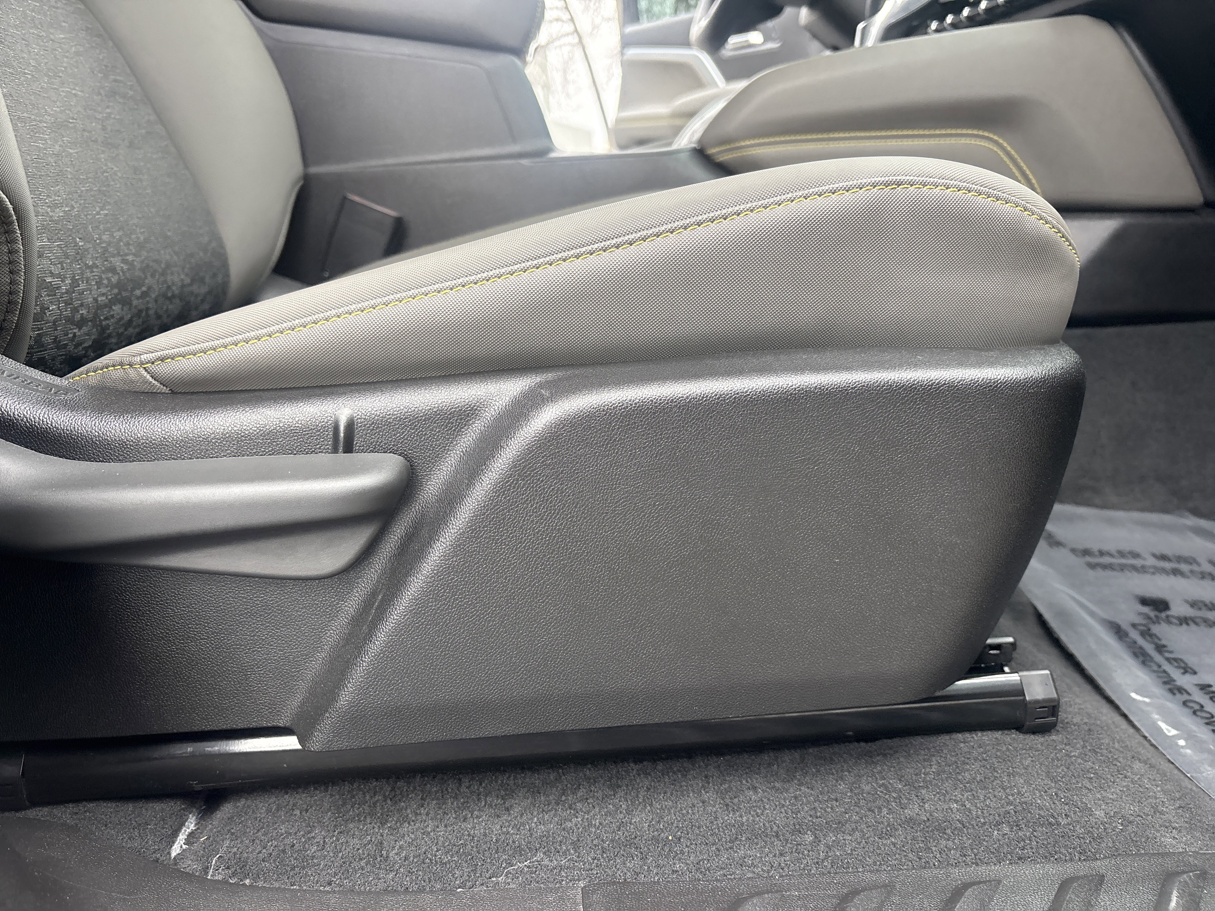 Used 2024 Chevrolet Colorado ZR2 w/ Technology Package image 28