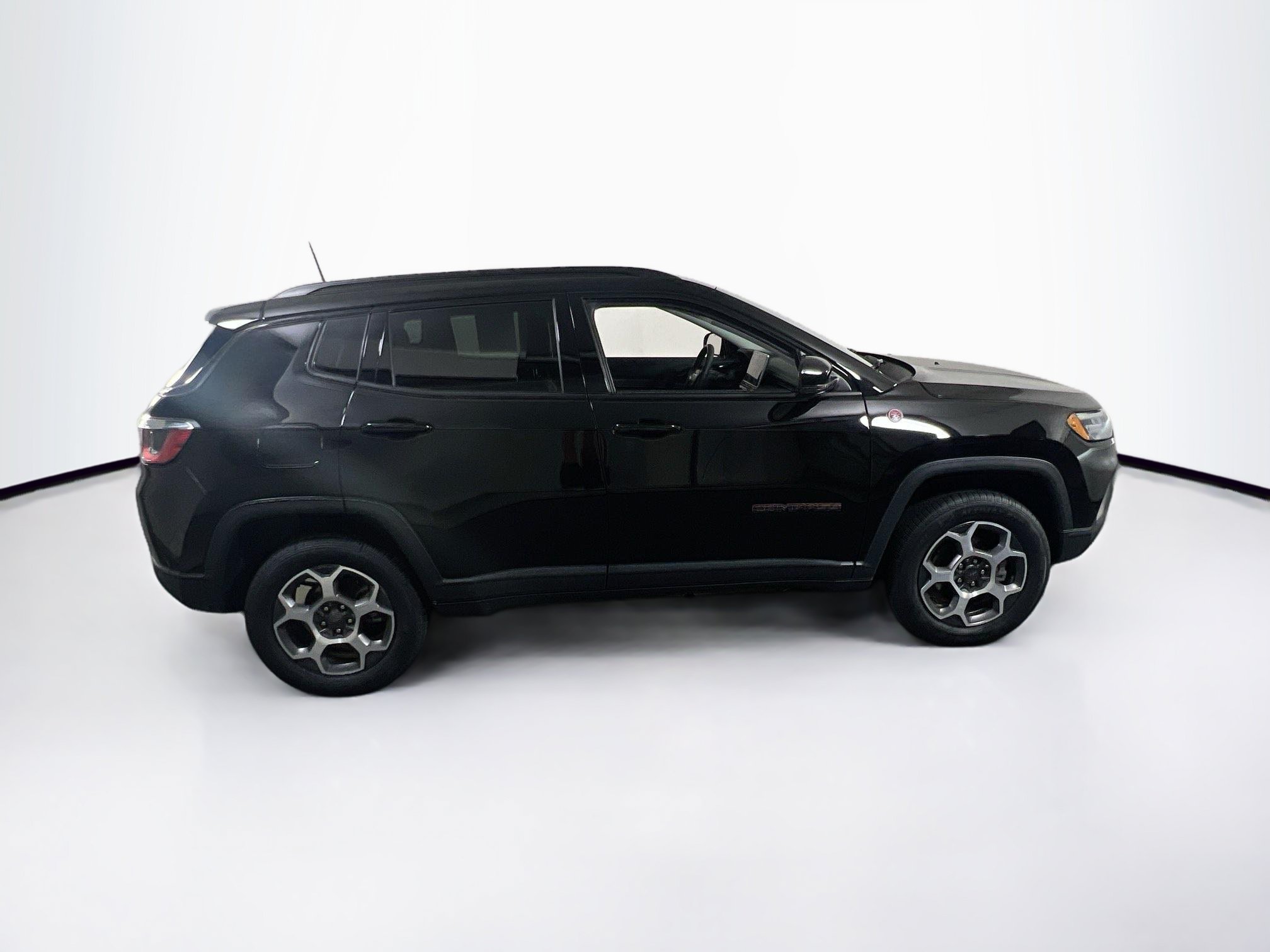 Used 2022 Jeep Compass Trailhawk AWD/4WD image 4