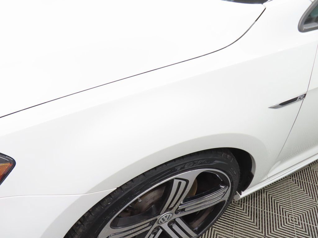 Used 2016 Volkswagen Golf R 4-Door image 34