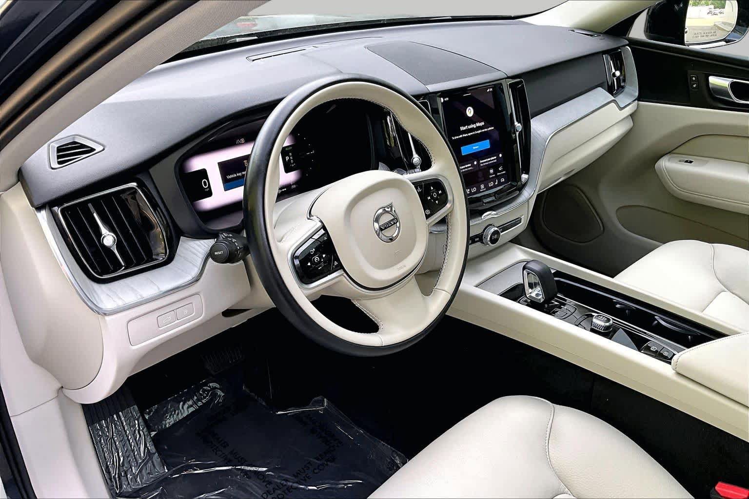 Used 2025 Volvo XC60 T8 Plus w/ Climate Package AWD/4WD image 17