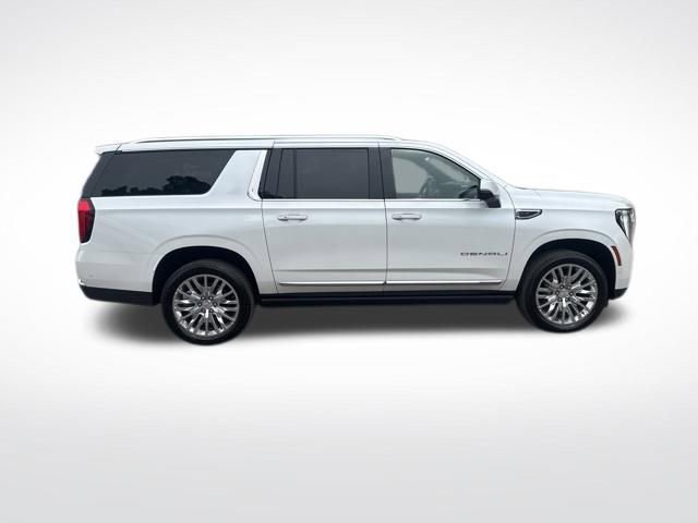 Used 2025 GMC Yukon XL Denali w/ Sun & Power Step Package AWD/4WD image 6