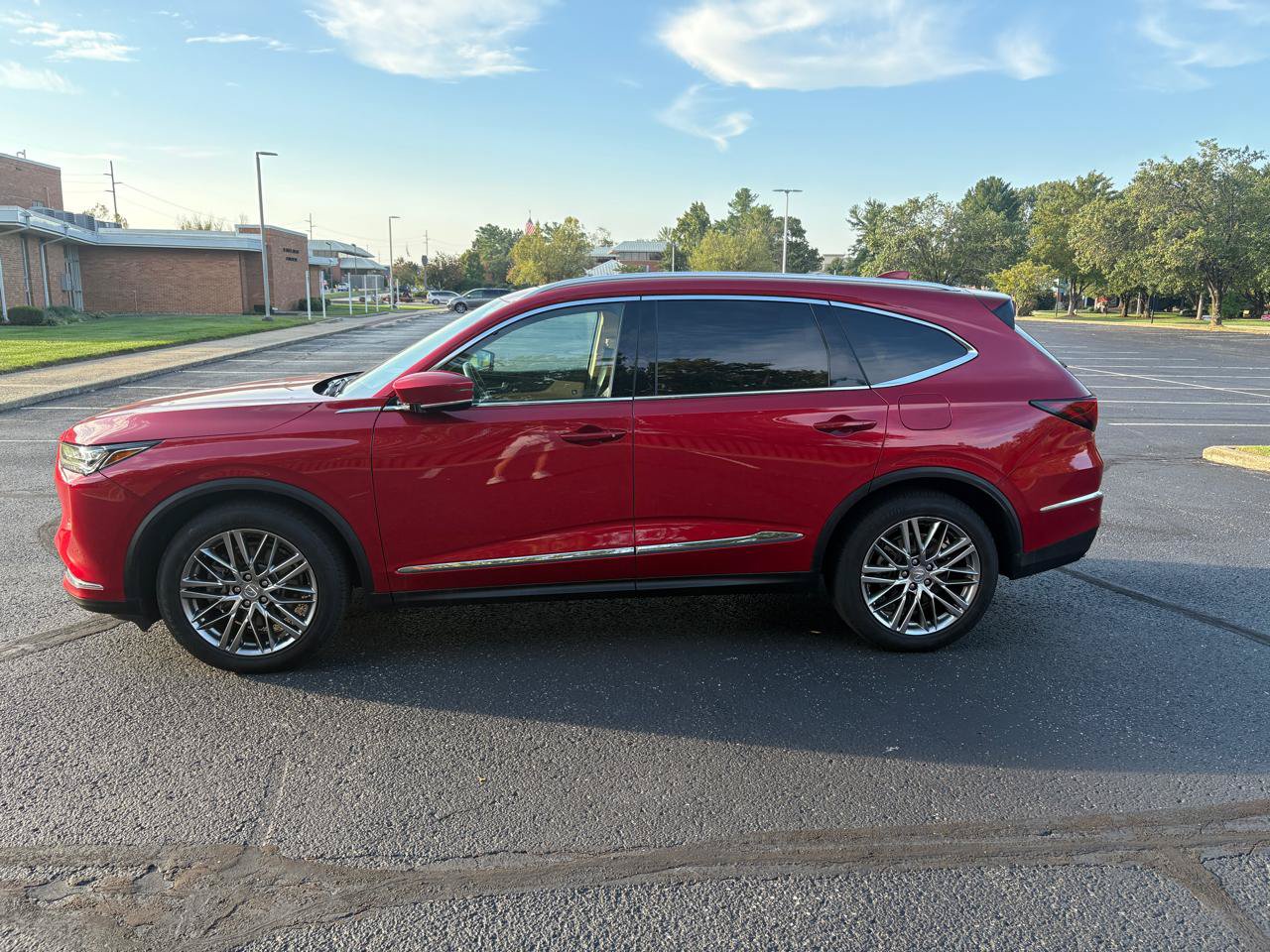 Used 2024 Acura MDX w/ Advance Package AWD/4WD image 5
