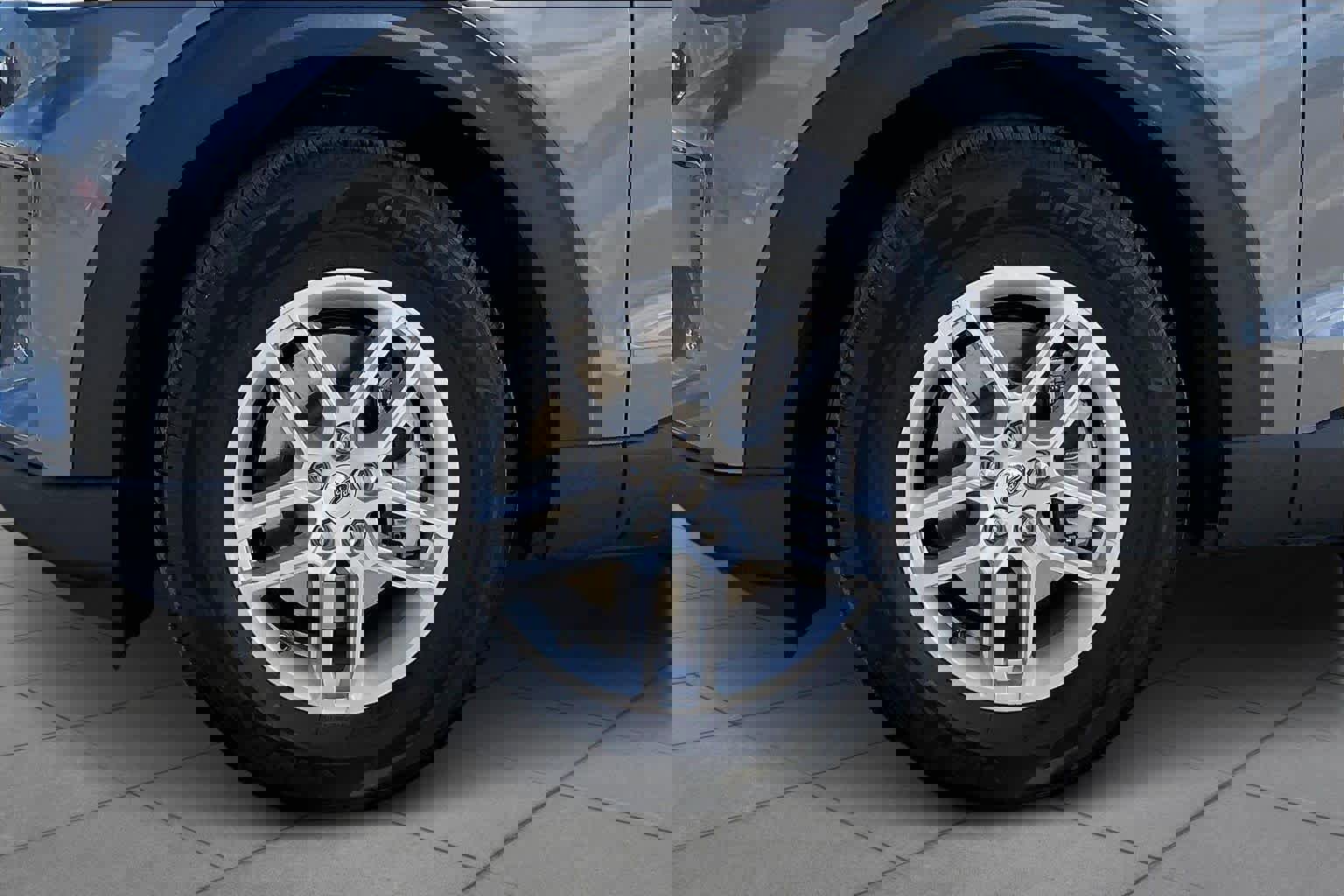 Used 2026 Ford Explorer Active image 11