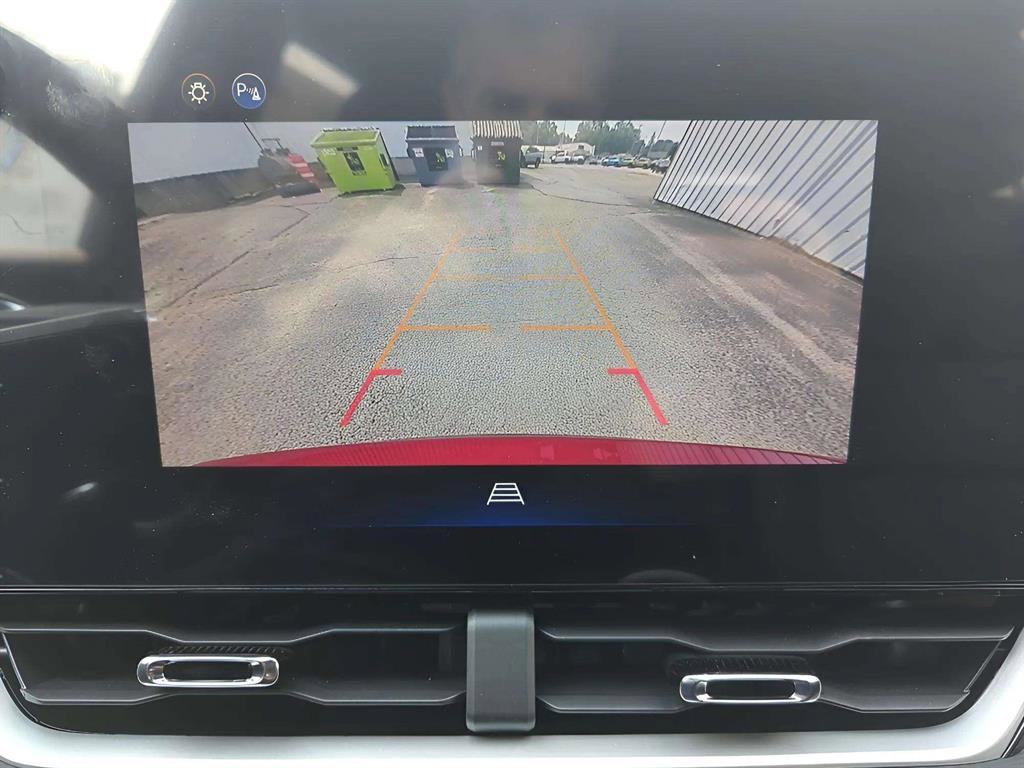 New 2026 Chevrolet Equinox LT w/ Convenience Package II image 12