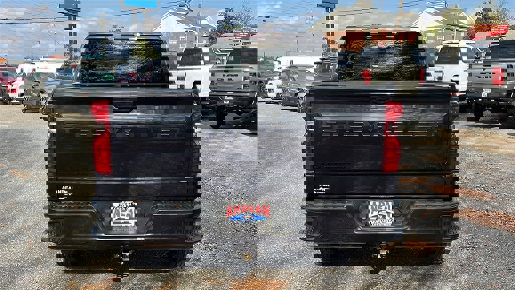 Certified 2022 Chevrolet Silverado 1500 Custom w/ LPO, Dark Essentials Package image 8