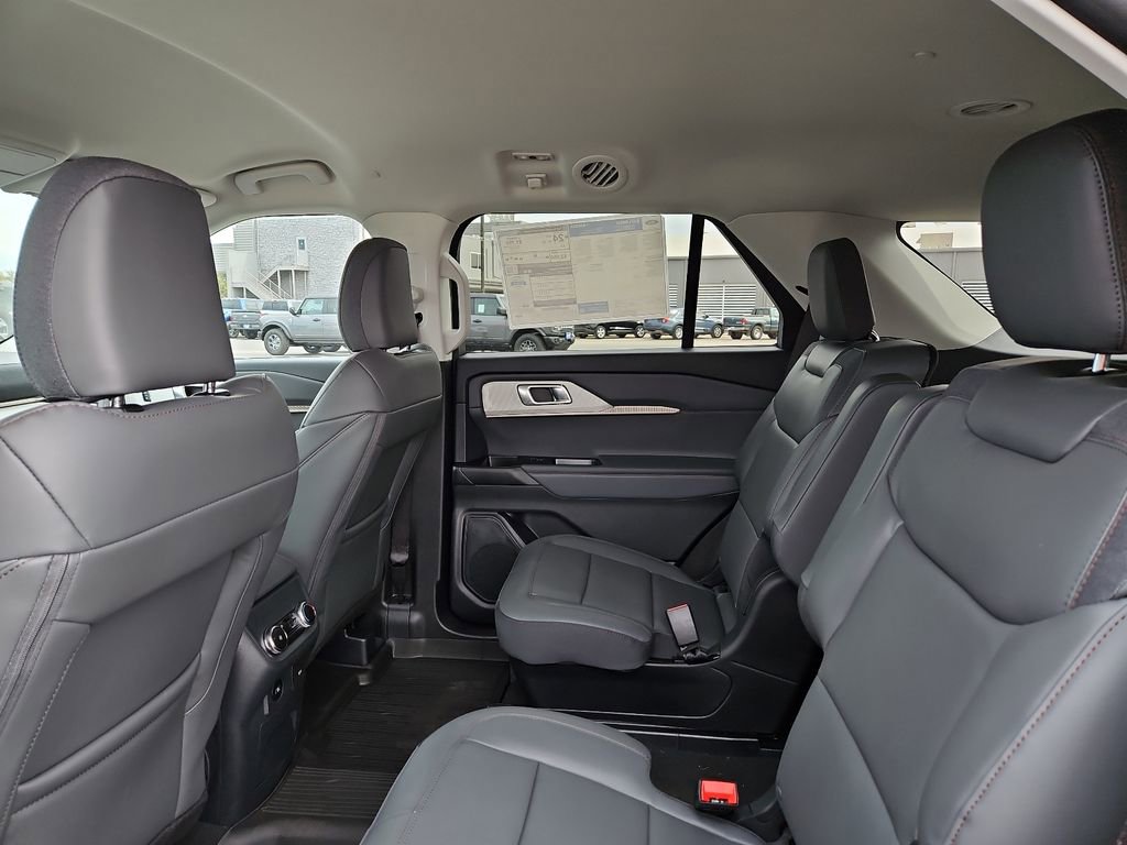 New 2026 Ford Explorer Active w/ Active Comfort Package image 19