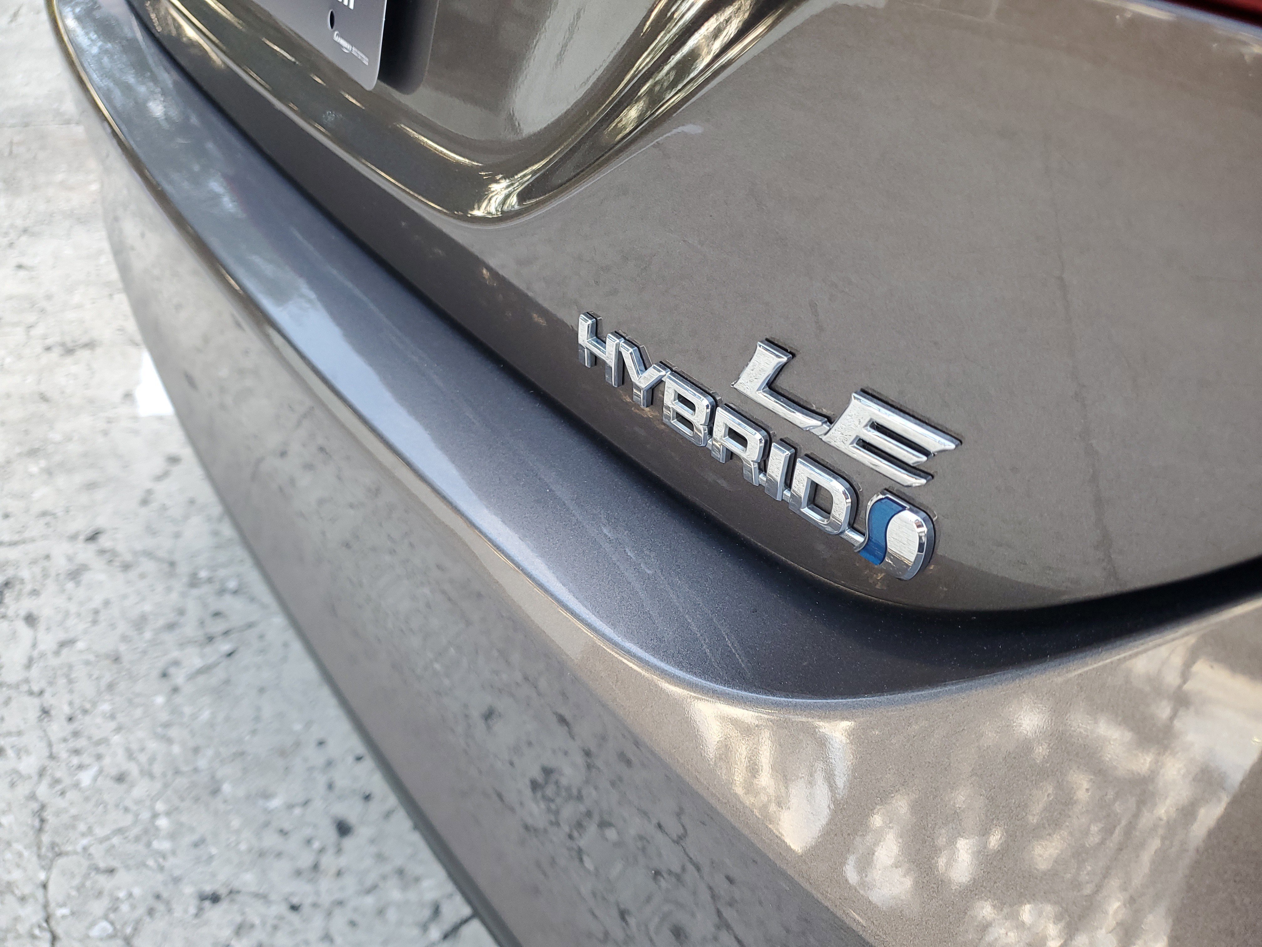 Used 2022 Toyota Camry LE image 8