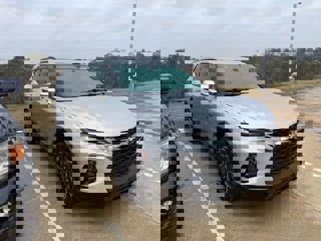 Used 2022 Chevrolet Blazer RS w/ Enhanced Convenience Package image 2