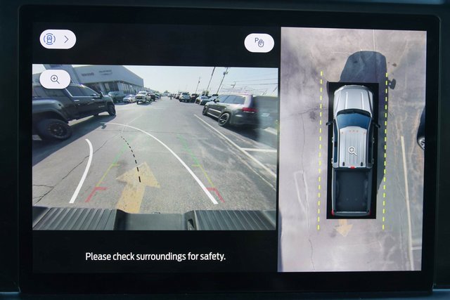 Used 2024 Ford F250 Platinum w/ FX4 Off-Road Package image 41