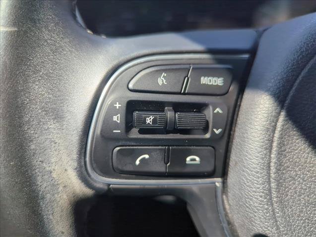 Used 2022 Kia Niro Touring Special Edition FWD image 20