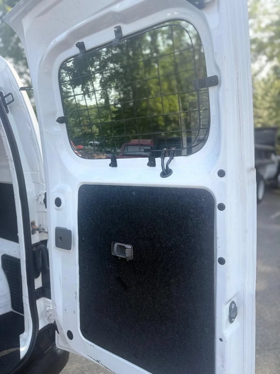Used 2017 Nissan NV200 S FWD image 18