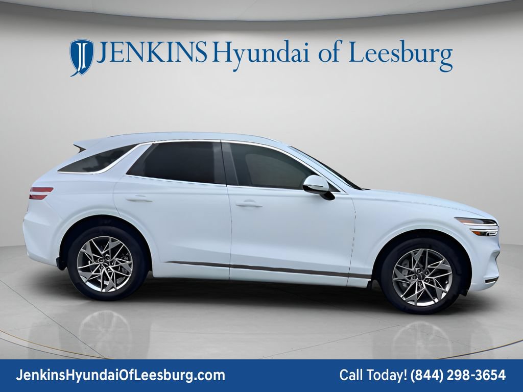 Used 2025 Genesis GV70 2.5T AWD/4WD image 2