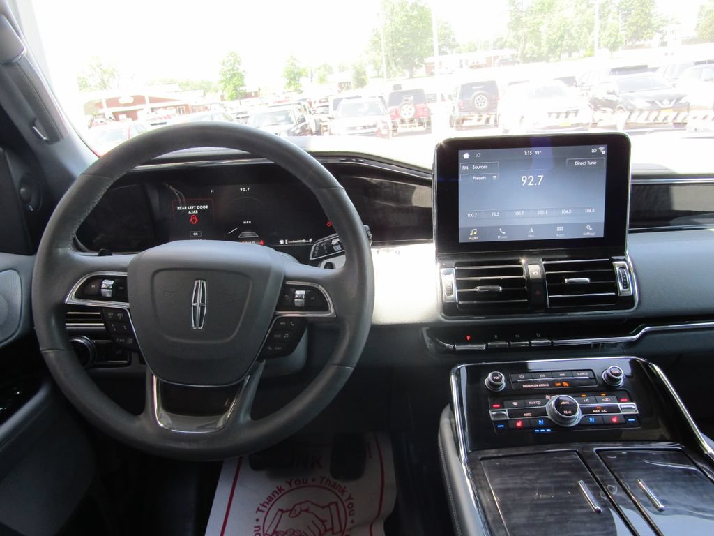 Used 2019 Lincoln Navigator Reserve w/ Cargo Package AWD/4WD image 5