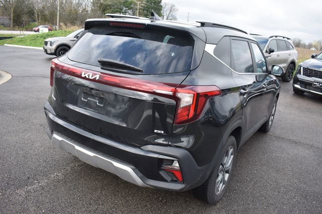 Certified 2024 Kia Seltos S image 3