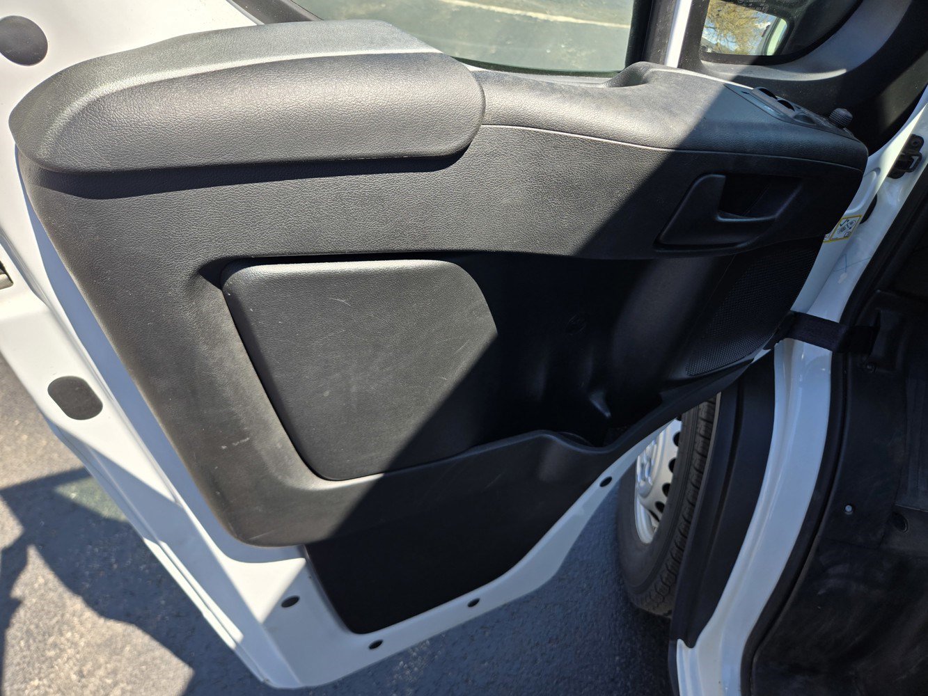 Used 2025 RAM ProMaster 2500 w/ Convenience Group FWD image 28