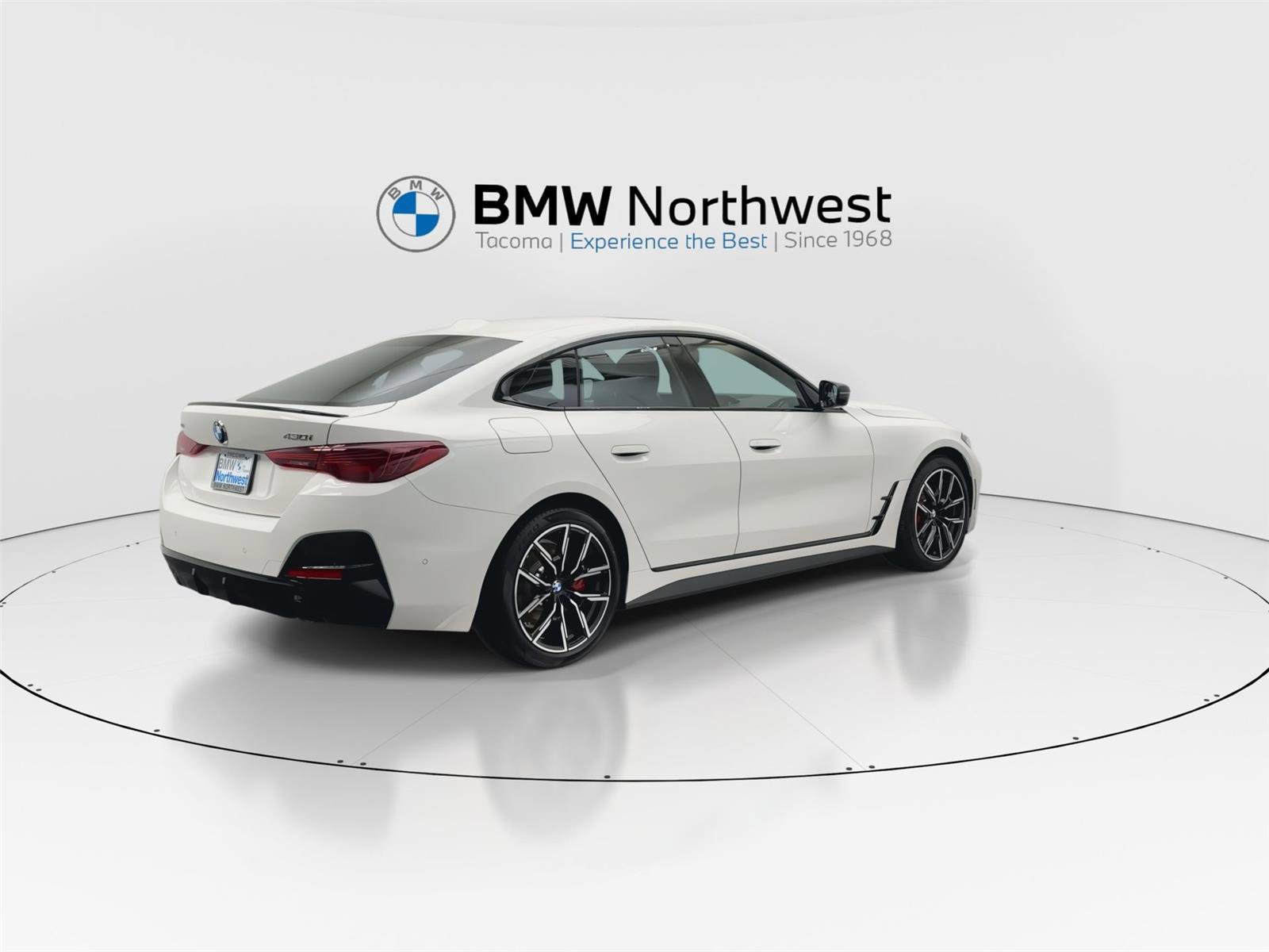 New 2026 BMW 430i xDrive w/ M Sport Package image 3