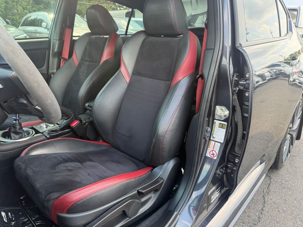 Used 2019 Subaru WRX STI AWD/4WD image 10