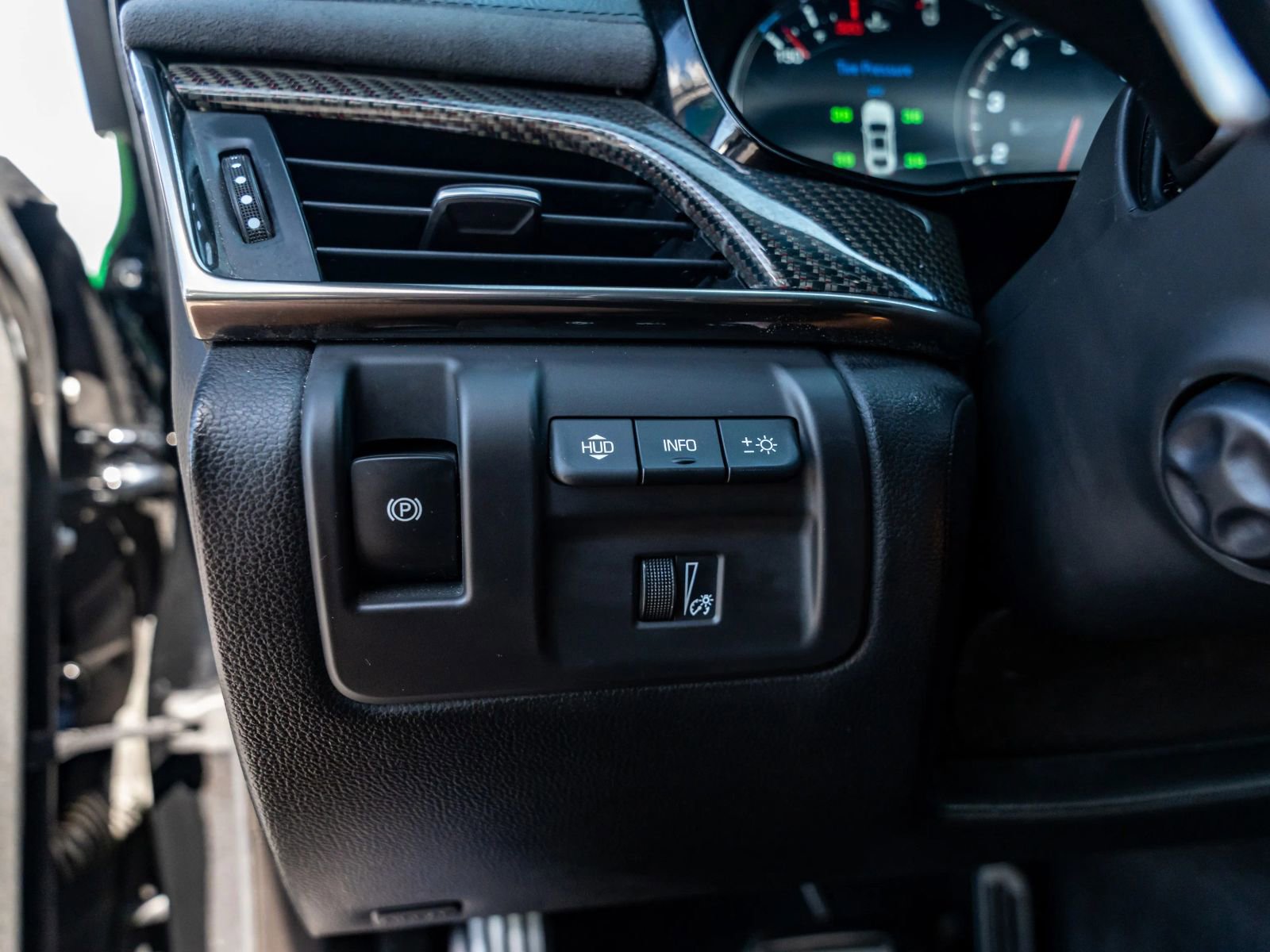Used 2019 Cadillac CTS V w/ Luxury Package RWD image 19