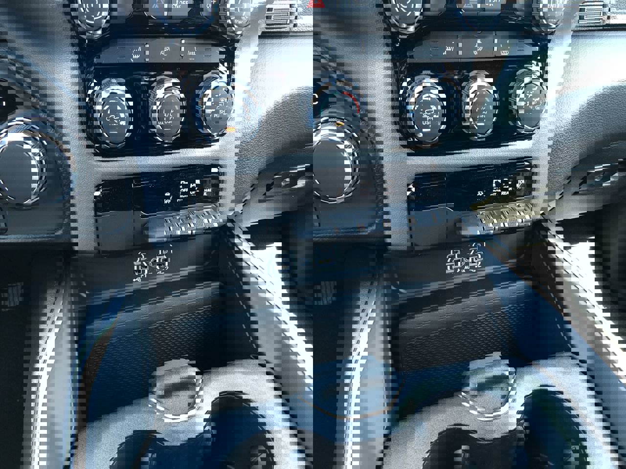 New 2026 RAM 1500 4x4 Crew Cab image 29