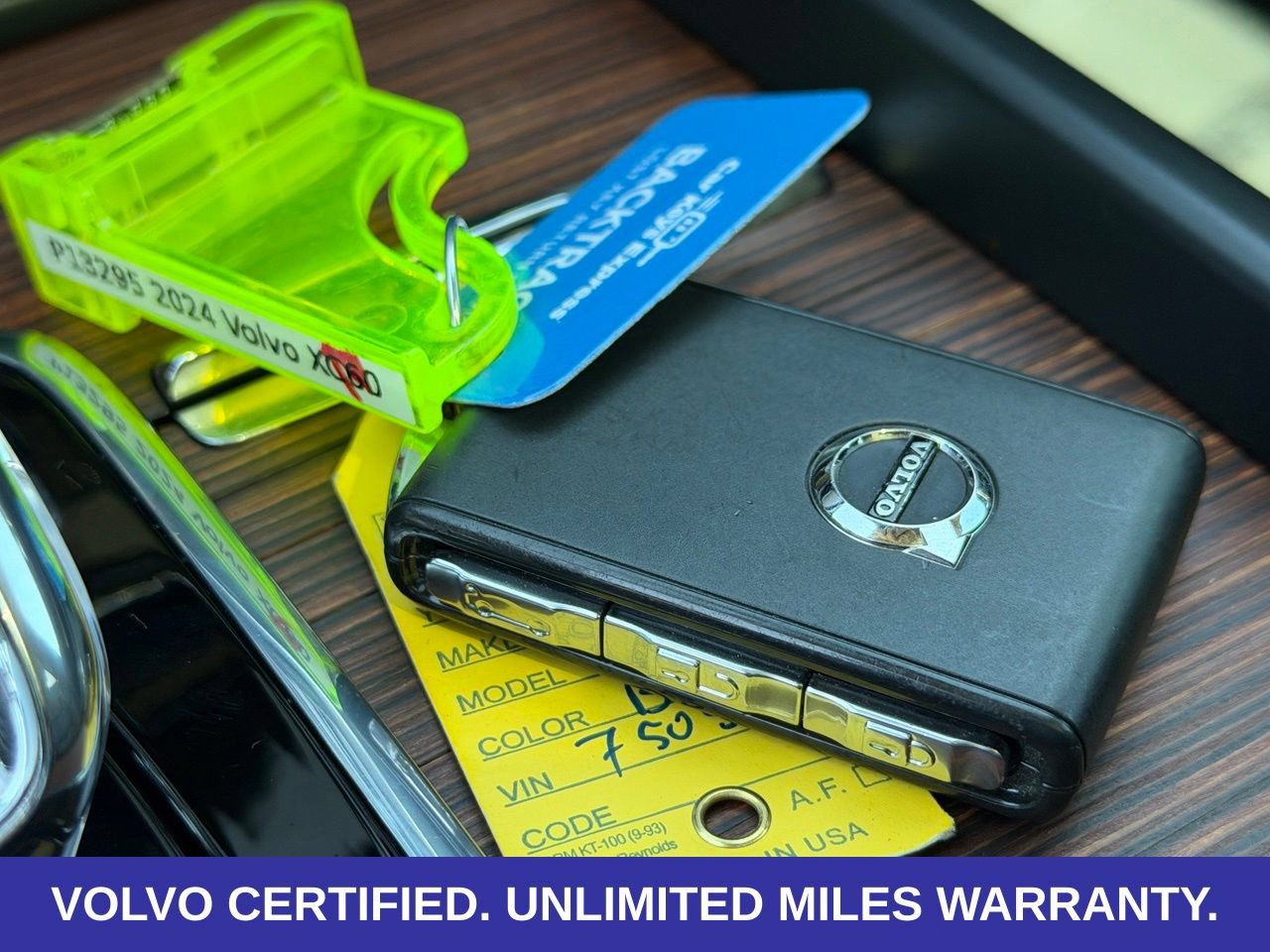 Certified 2024 Volvo XC60 T8 Ultimate w/ Protection Package Premier AWD/4WD image 39