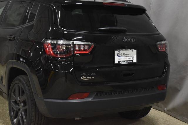 New 2026 Jeep Compass Latitude w/ Sun and Sound Group AWD/4WD image 9