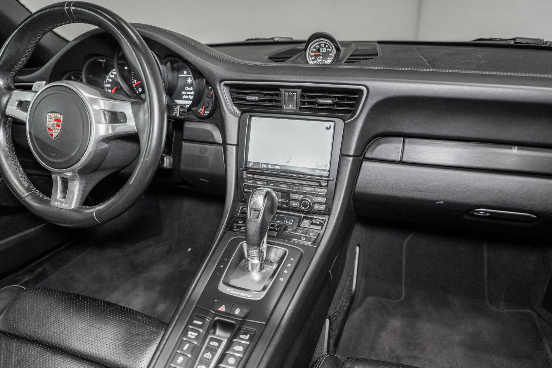Used 2016 Porsche 911 Carrera GTS RWD image 28