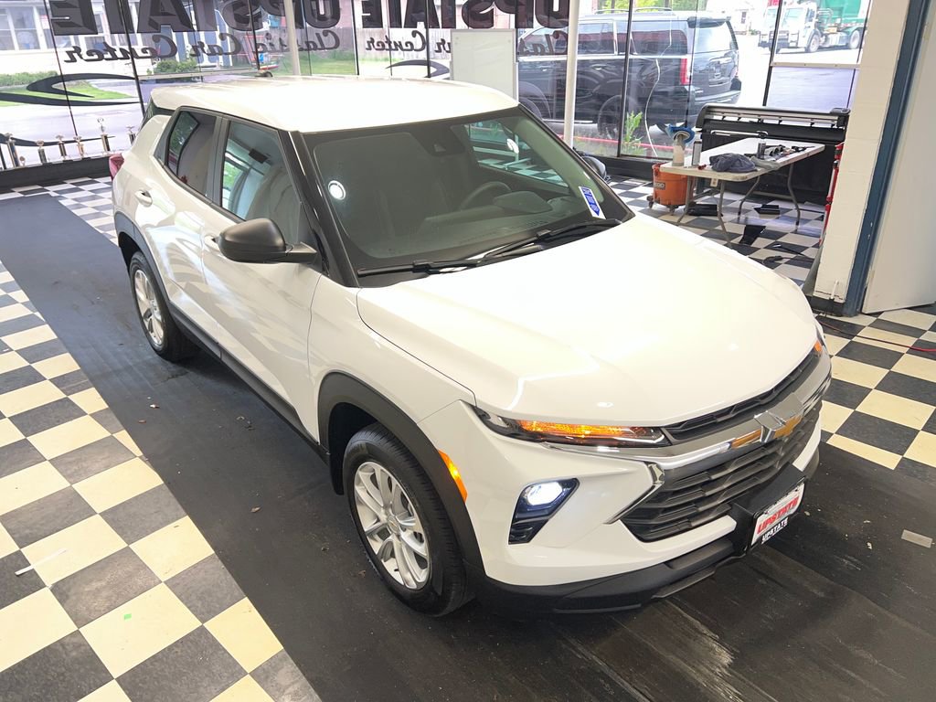 Used 2026 Chevrolet TrailBlazer LS w/ LS Convenience Package AWD/4WD image 14