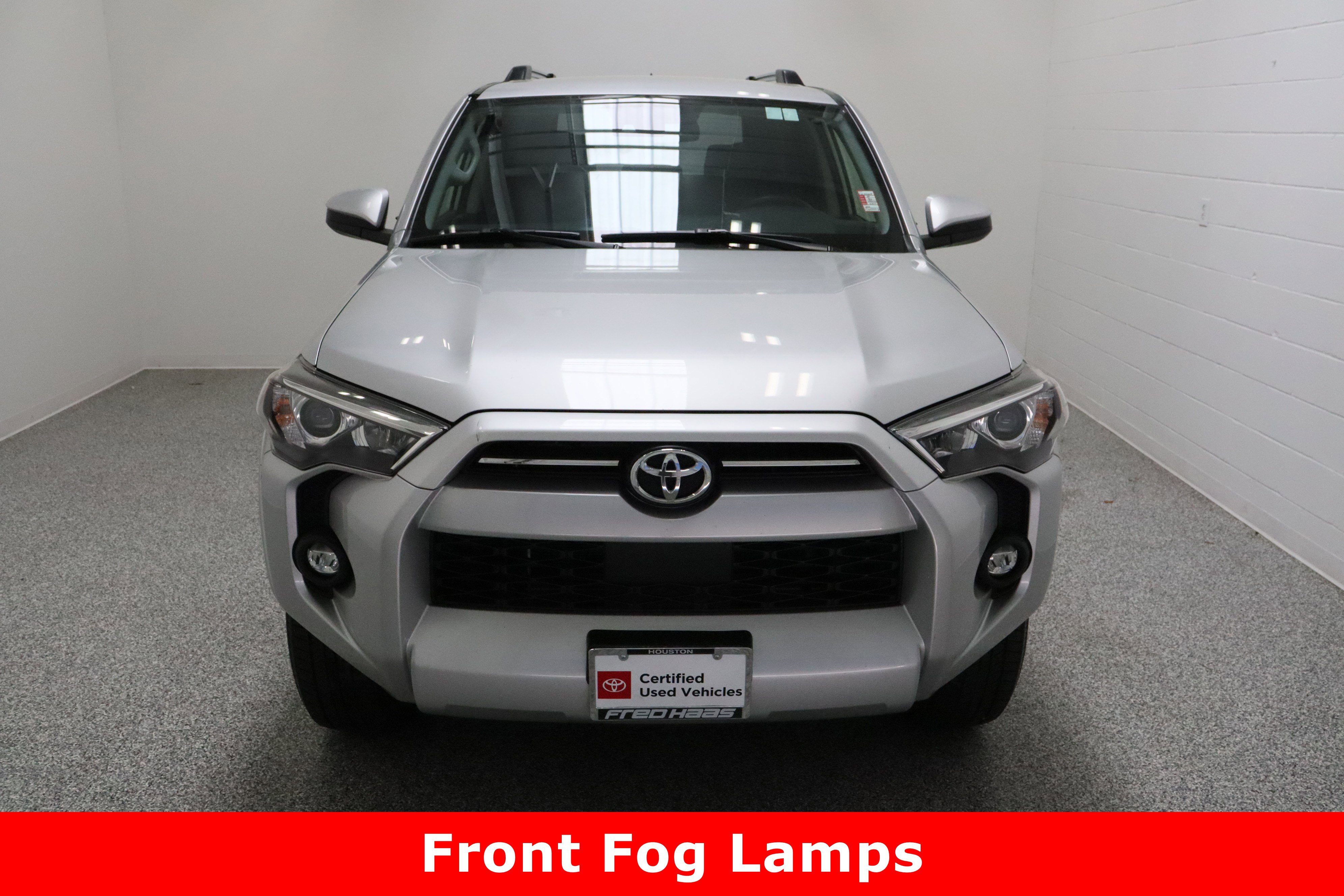 Certified 2024 Toyota 4Runner SR5 AWD/4WD image 3