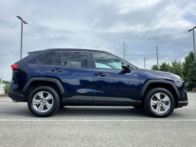 Used 2022 Toyota RAV4 XLE w/ Convenience Package AWD/4WD image 3