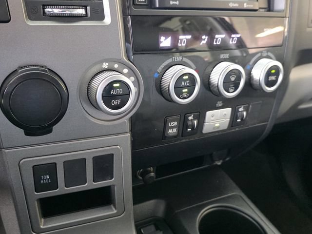 Used 2016 Toyota Sequoia Limited w/ Safety & Convenience Package RWD image 24
