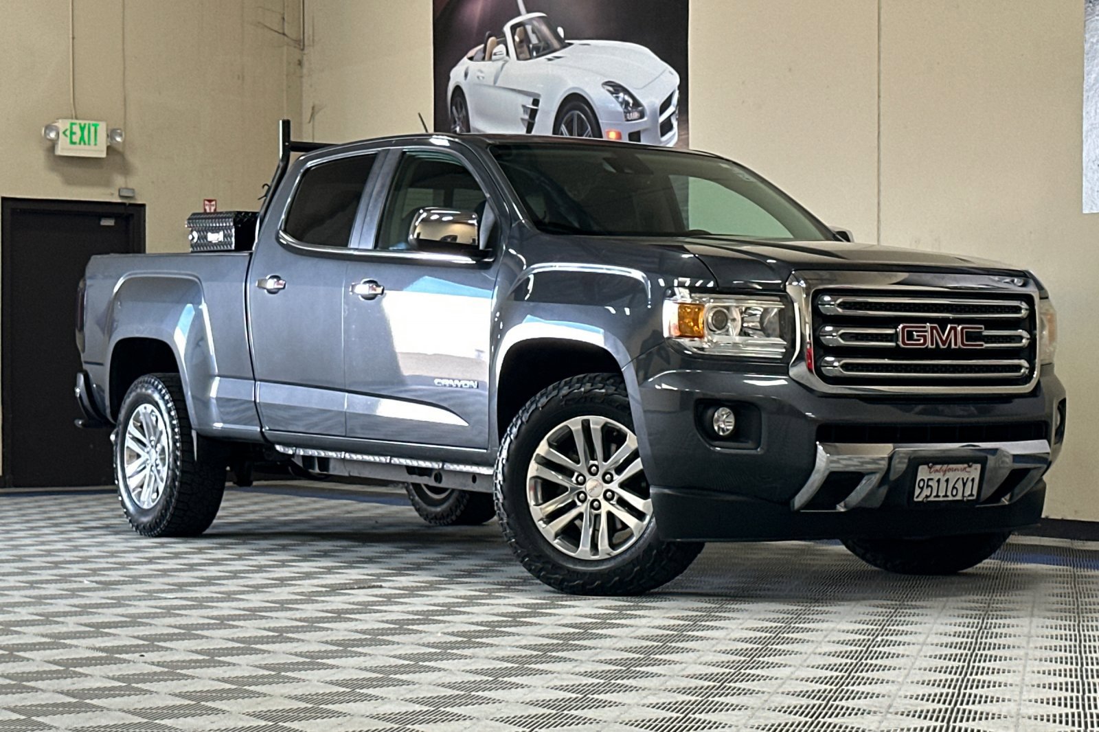 Used 2016 GMC Canyon SLT w/ Driver Alert Package image 2