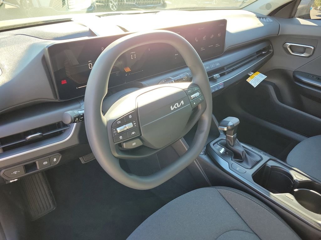 New 2026 Kia K4 LXS image 21
