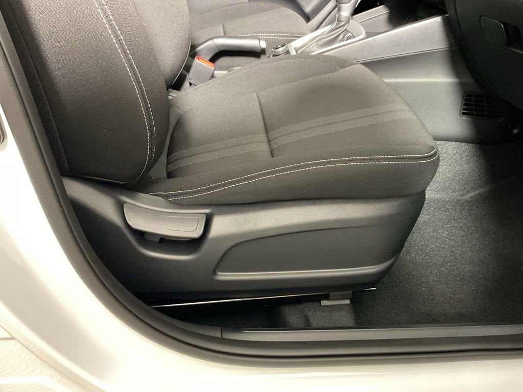 New 2026 Hyundai Venue SEL FWD image 38