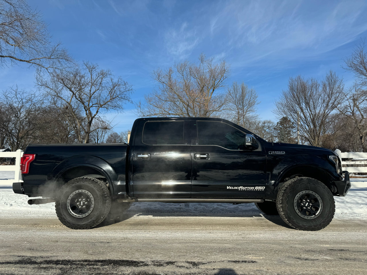 Used 2016 Ford F150 Platinum w/ Equipment Group 701A Luxury image 22
