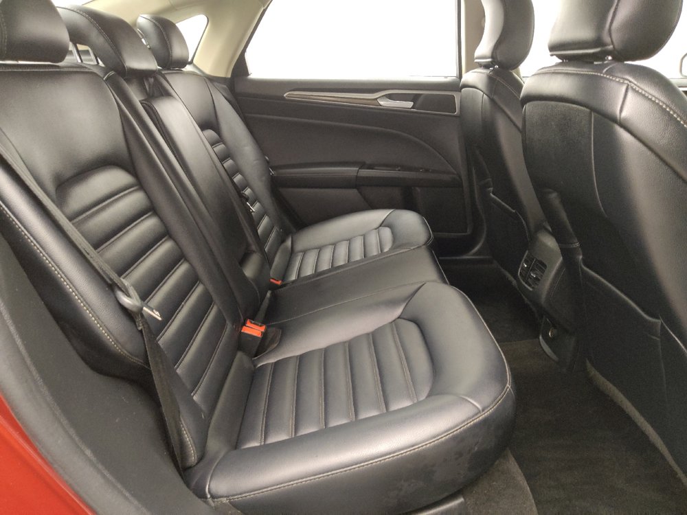Used 2019 Ford Fusion SEL FWD image 19