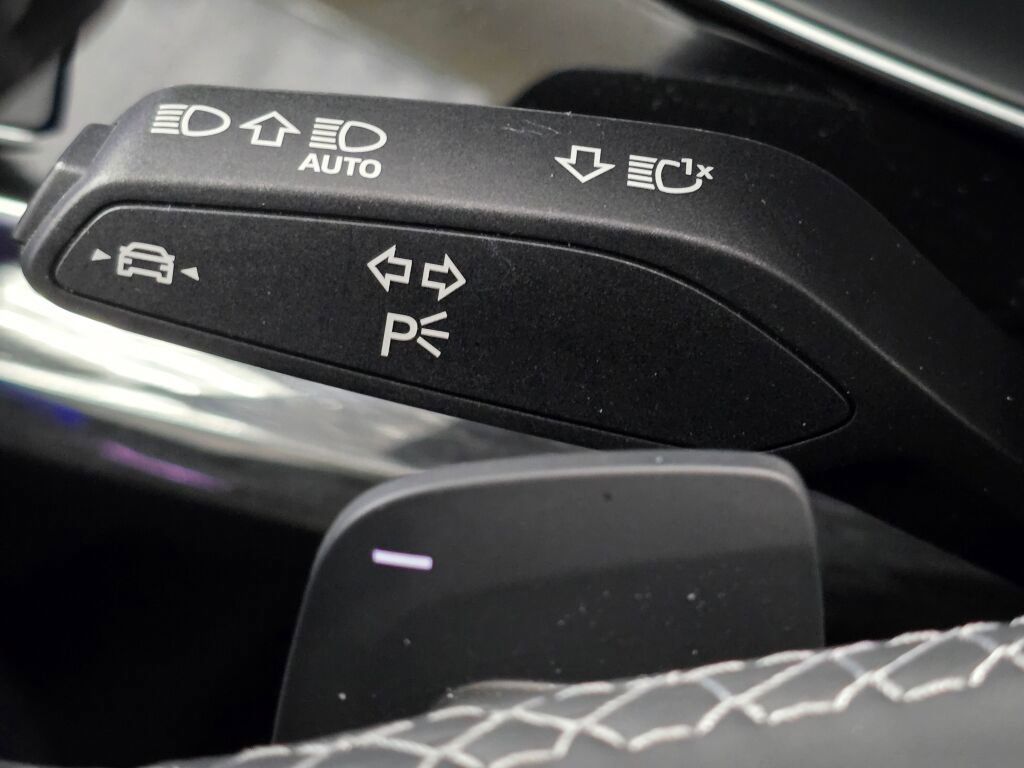 Certified 2025 Audi Q8 Premium Plus w/ Premium Plus Package image 39