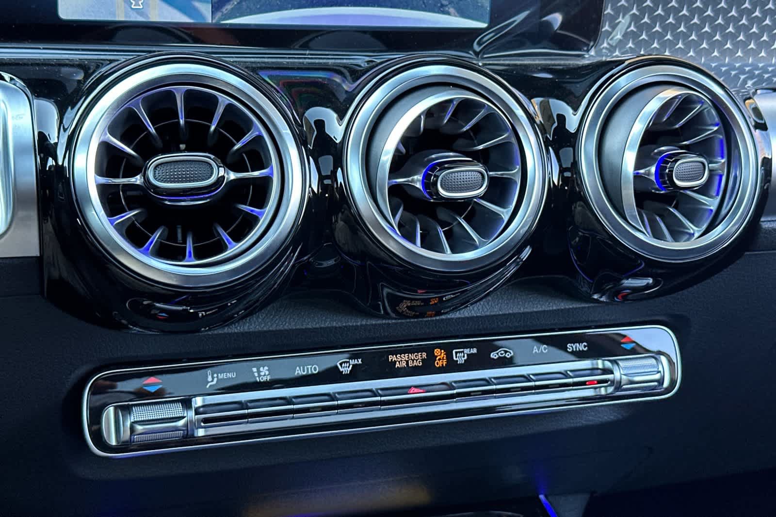 New 2026 Mercedes-Benz GLB 250 4MATIC image 19