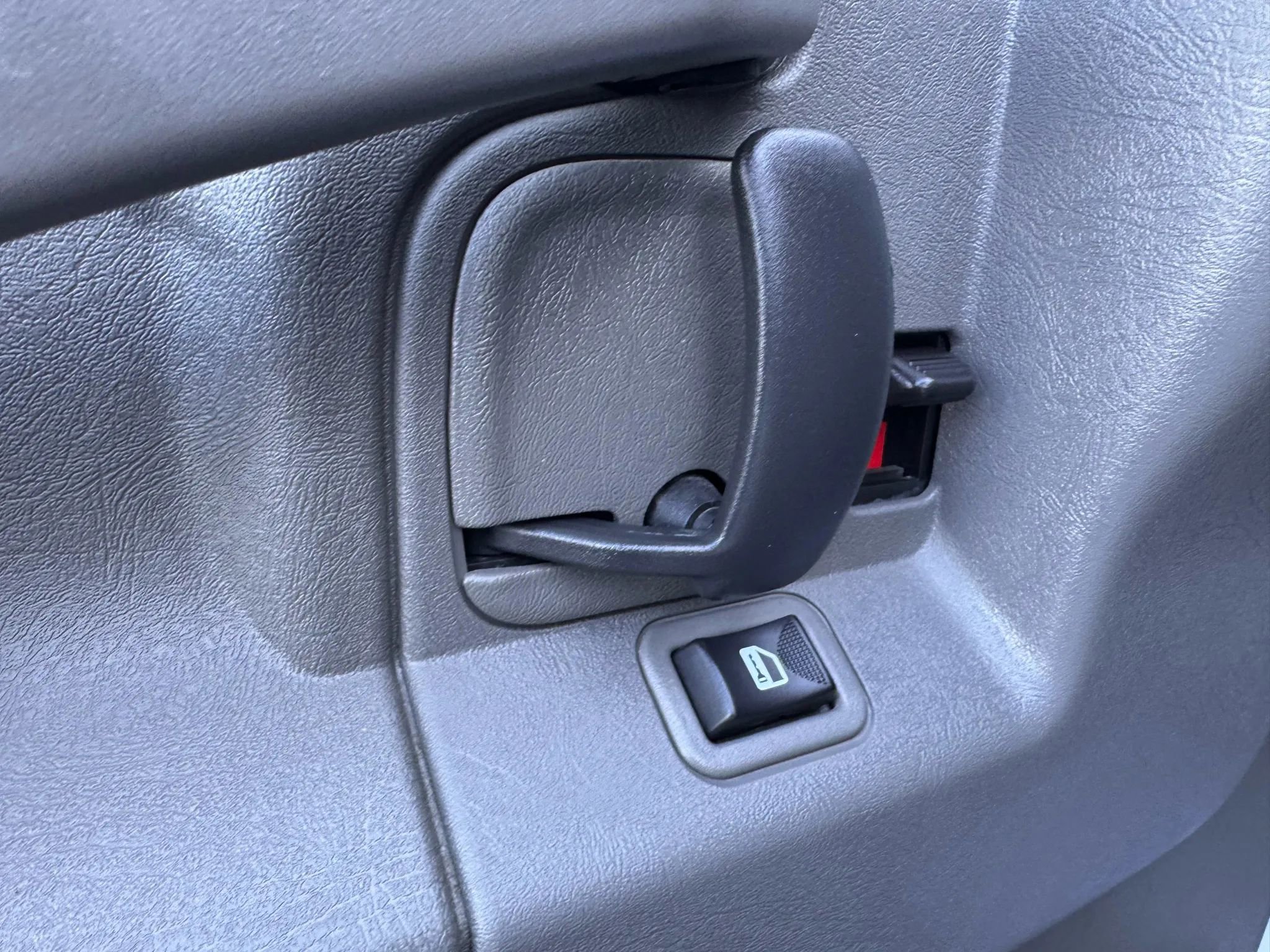 Used 2022 Chevrolet Express 2500 Extended w/ Driver Convenience Package image 13