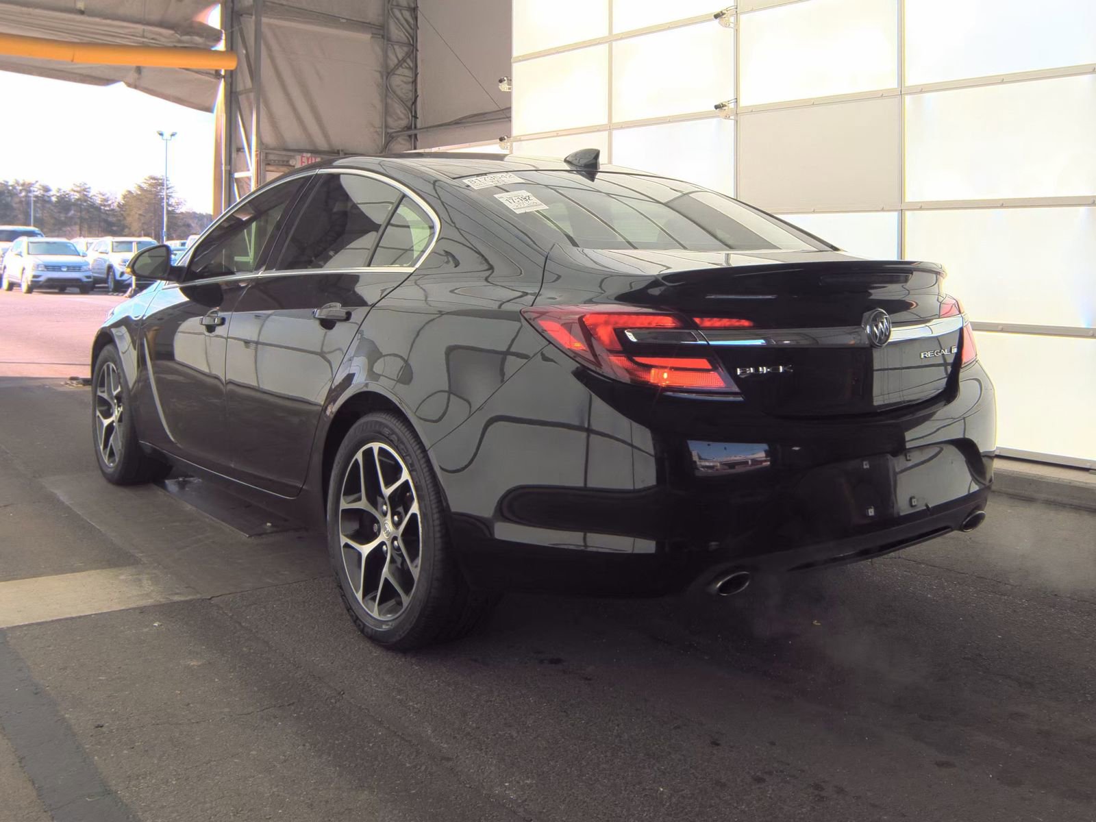 Used 2017 Buick Regal Sport Touring image 13