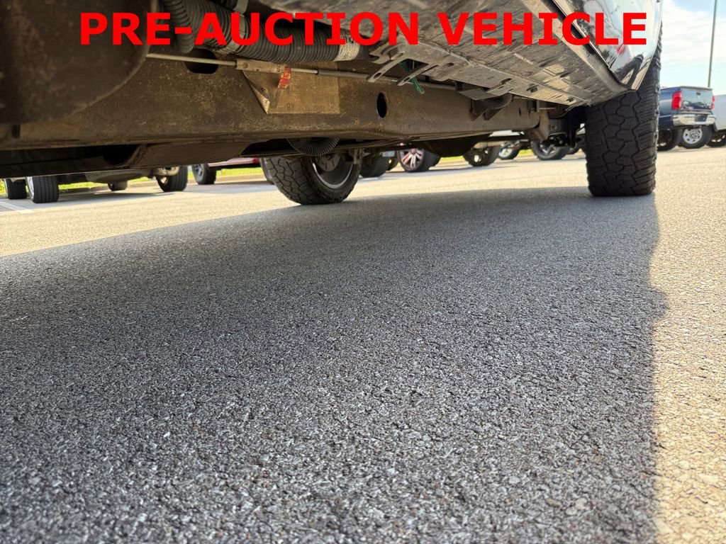 Used 2015 Chevrolet Suburban LTZ AWD/4WD image 28