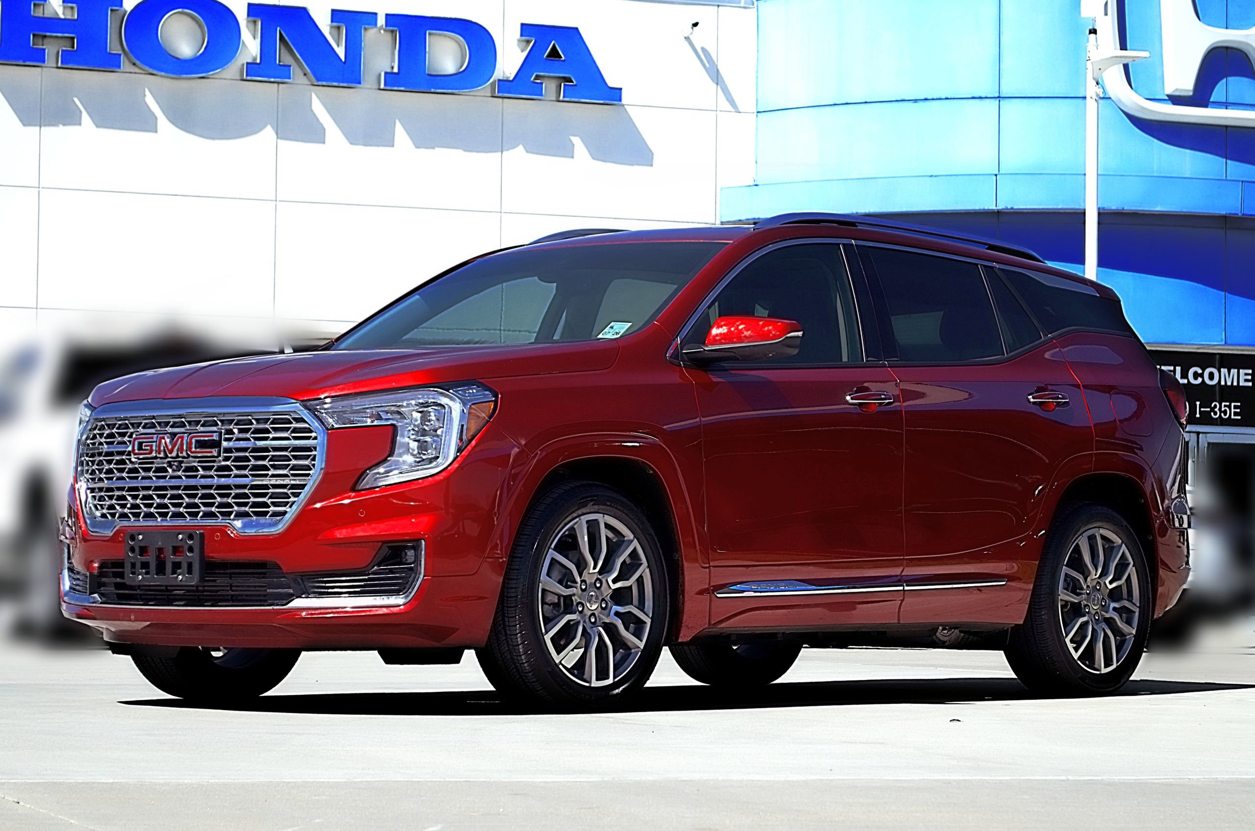 Used 2024 GMC Terrain Denali w/ Denali Premium Package