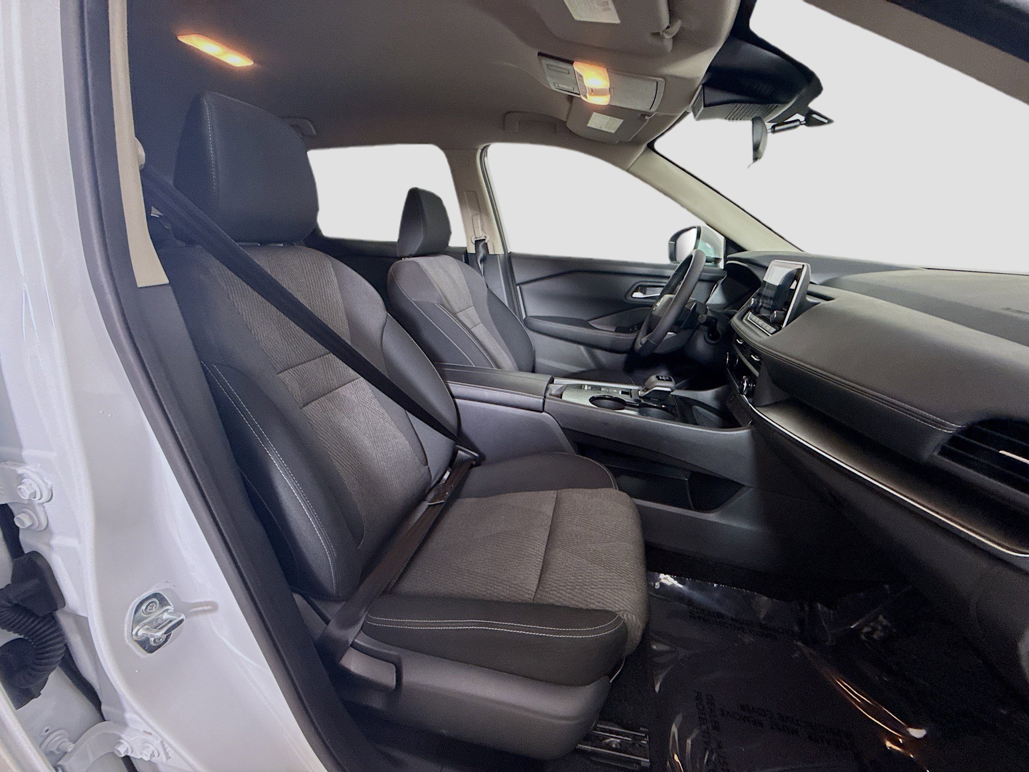 Used 2026 Nissan Rogue SV image 29