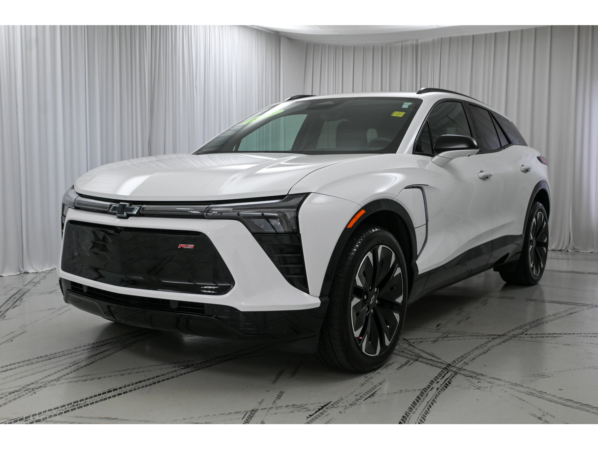 Used 2024 Chevrolet Blazer EV RS AWD/4WD image 4