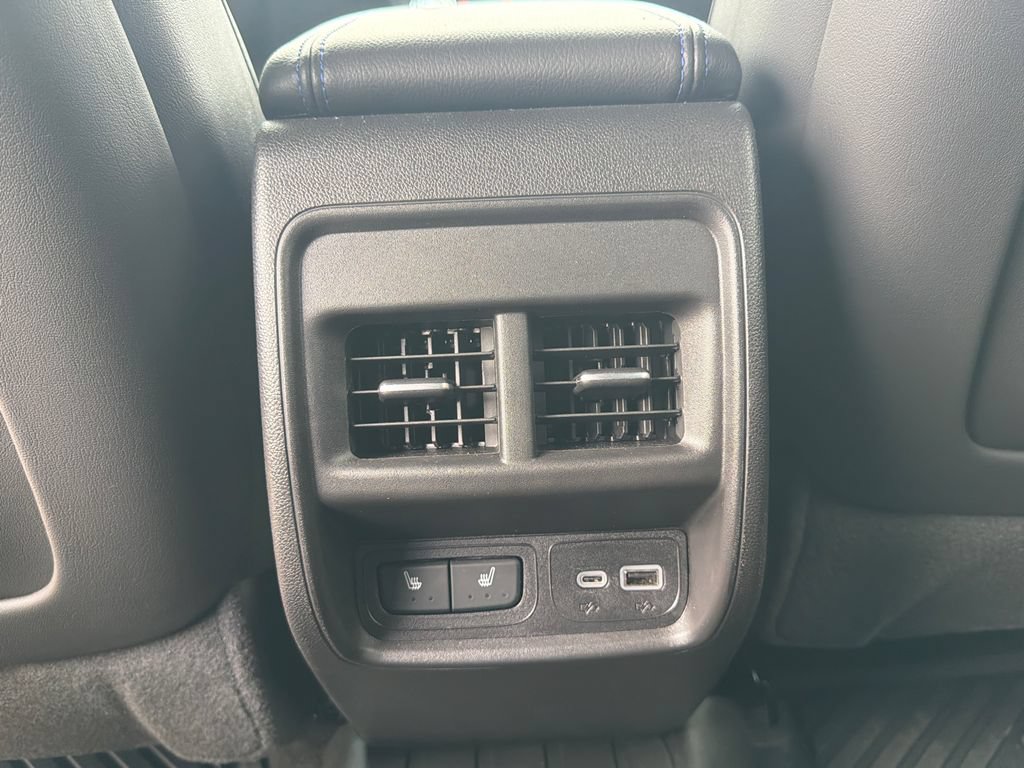 Used 2025 Cadillac XT4 Sport FWD image 26