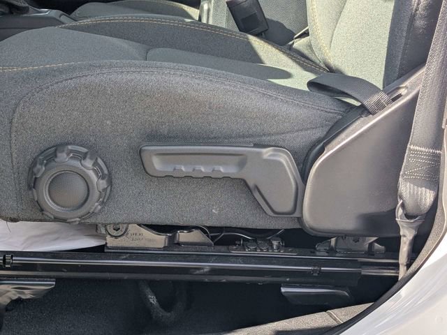 Used 2025 Jeep Wrangler Unlimited Sahara AWD/4WD image 19